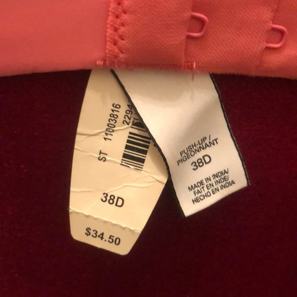 Victoria Secret - Picture 4 of 4